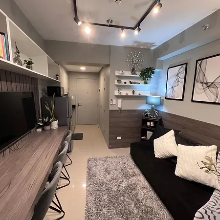 Metro Condotel Shore 2 Residences Tower 1